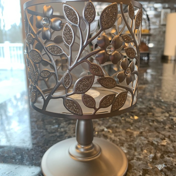 NWT 2 candle holders - Picture 2 of 5